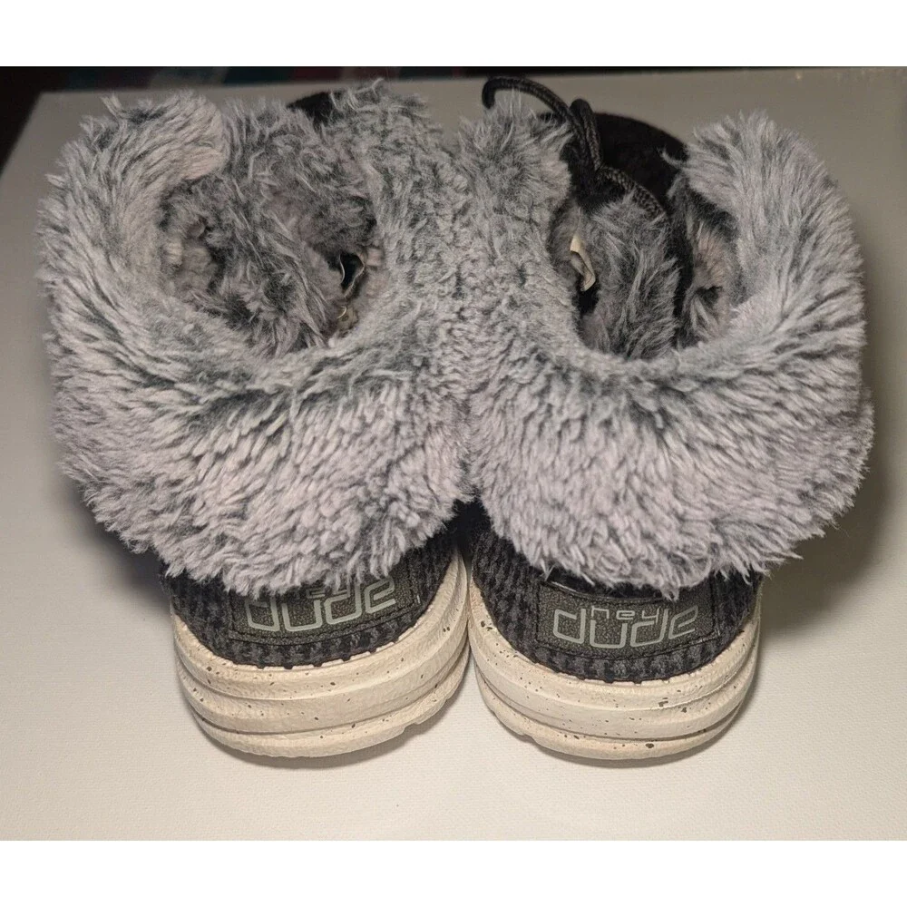 Hey Dude Britt Black Lace Up Faux Fur Ankle Cuffed Pull On Shoes Slippers Sz 8